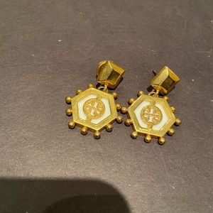 Tory Burch logo earrings in white and gold